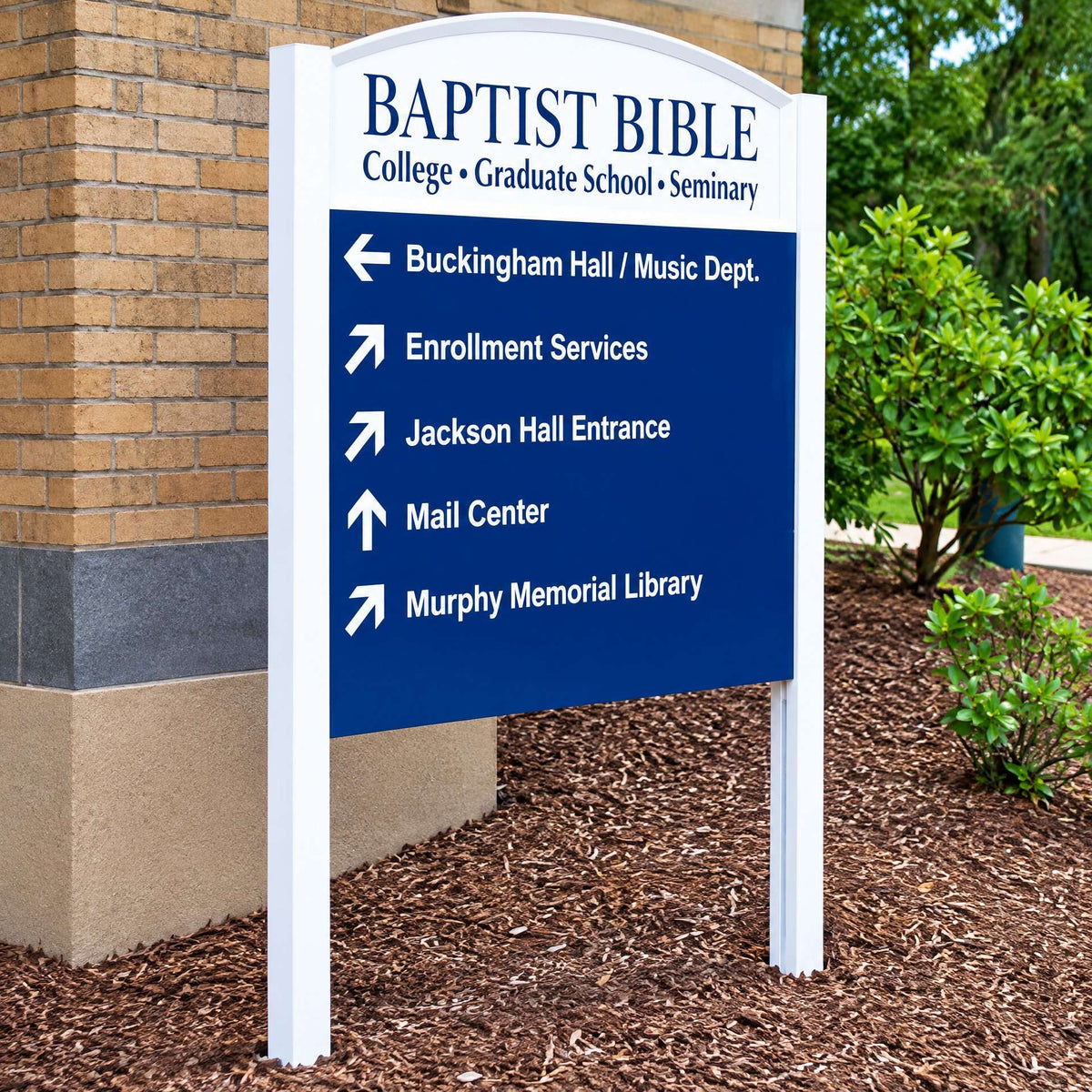 LC · Entrance Landmark Signs