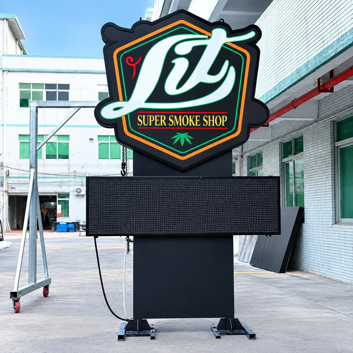 LC · Entrance Landmark Signs