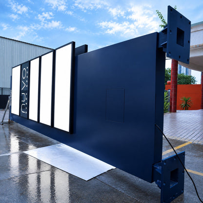 LC · Multi-Tenant Leasing Pylon Signs